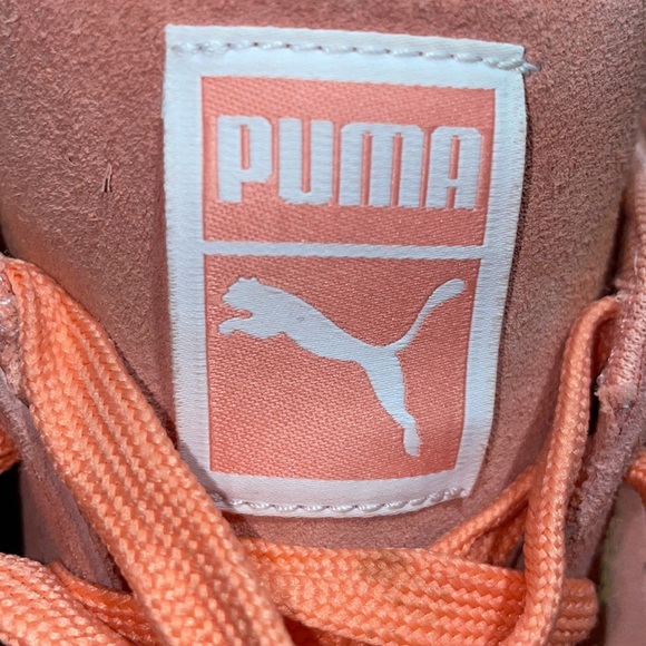 Peachy colored suede PUMA sneakers sz 8.5 - Picture 5 of 7